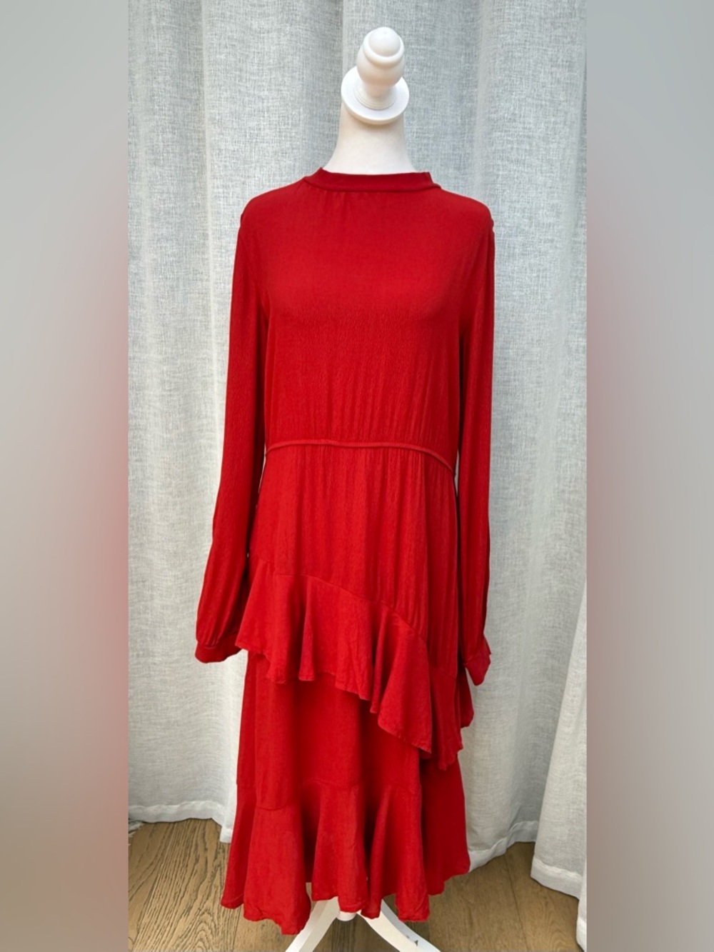Cristina Leí red long sleeve tiered skirt ruffled dress